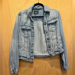 ❌ S O L D ❌ Soft denim jacket size small. Copper colored buttons